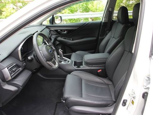 Certified 2025 Subaru Outback Limited AWD/4WD image 18