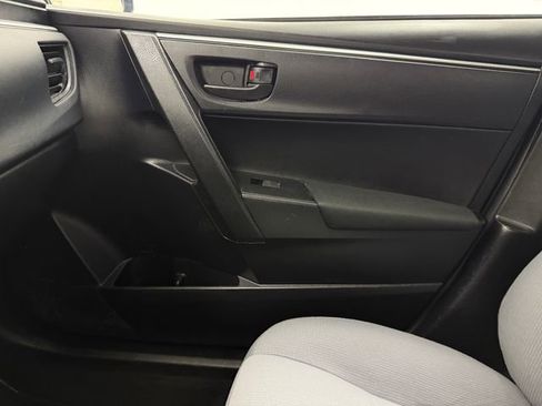 Used 2015 Toyota Corolla L FWD image 22