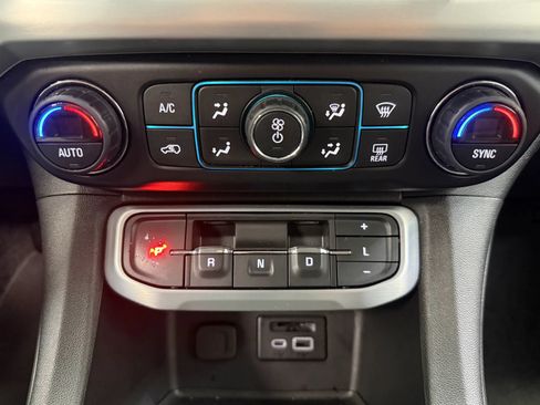 Used 2020 GMC Acadia SLT AWD/4WD image 27
