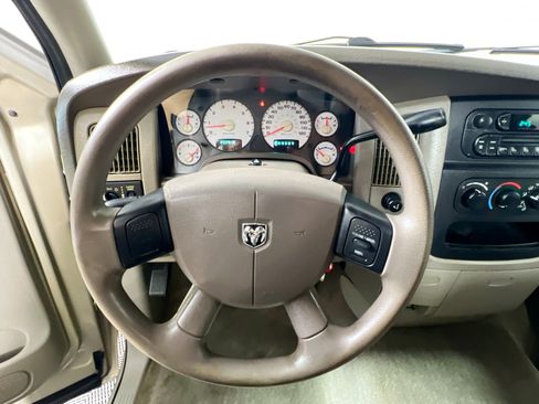 Used 2005 Dodge Ram 1500 Truck ST w/ ST Value Group image 17