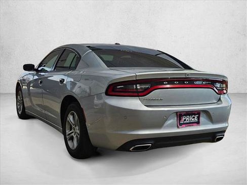 Used 2019 Dodge Charger SXT w/ Driver Confidence Group RWD image 6