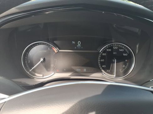 Used 2025 Cadillac XT5 Luxury image 13