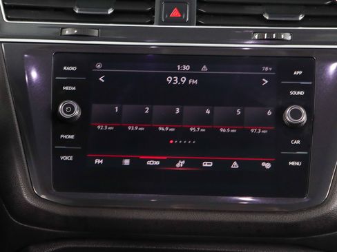 Used 2023 Volkswagen Tiguan SE R-Line FWD image 19
