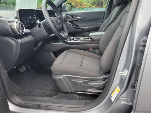 Certified 2026 Chevrolet Equinox LT FWD image 28
