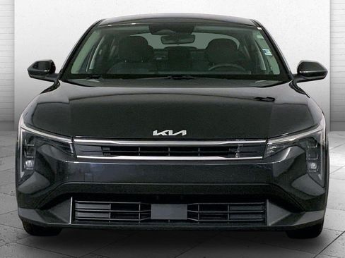 Used 2025 Kia K4 FWD image 2