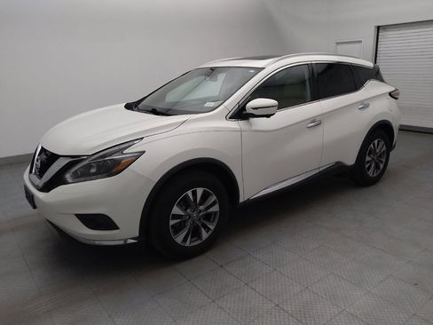 Used 2018 Nissan Murano SL w/ Moonroof Package image 2