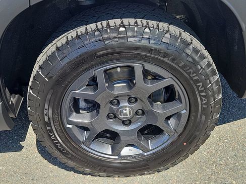 Used 2024 Honda Pilot TrailSport image 8