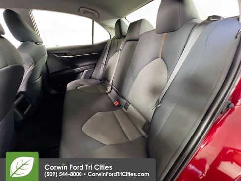 Used 2019 Toyota Camry LE FWD image 27