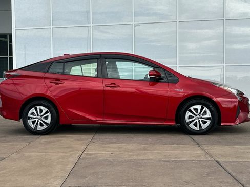 Certified 2017 Toyota Prius Four w/ Advanced Technology Package image 3