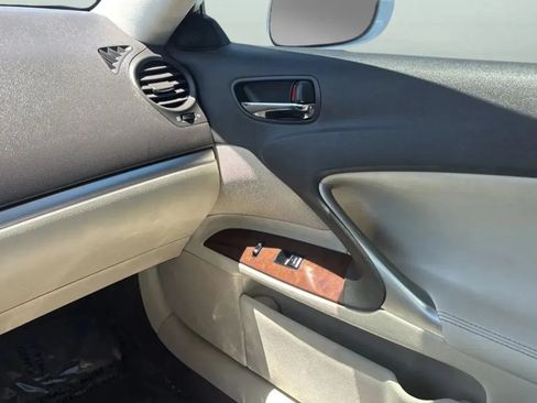 Used 2011 Lexus IS 250 w/ Premium Pkg Value Edition RWD image 27