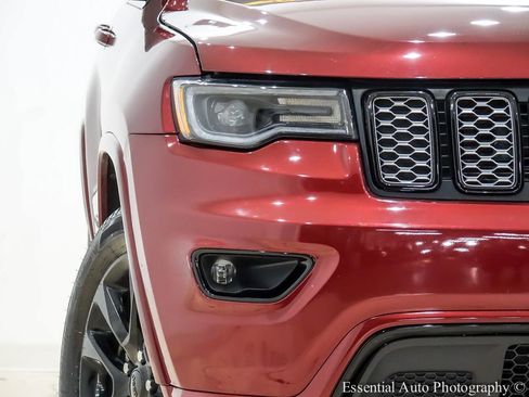 Used 2021 Jeep Grand Cherokee Laredo X image 6