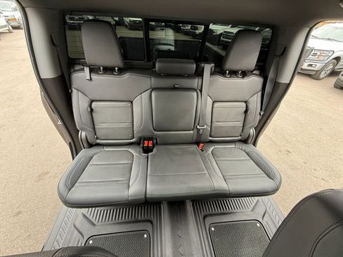 Used 2022 GMC Sierra 2500 Denali w/ Denali Black Diamond Edition image 39