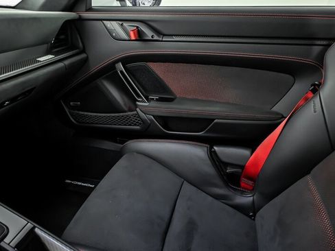 Used 2024 Porsche 911 GT3 RS RWD image 42
