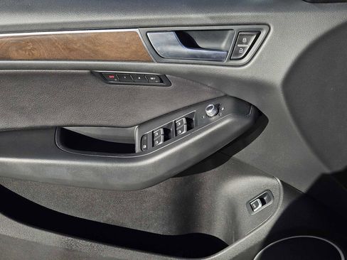 Used 2016 Audi Q5 2.0T Premium Plus w/ Technology Package image 22