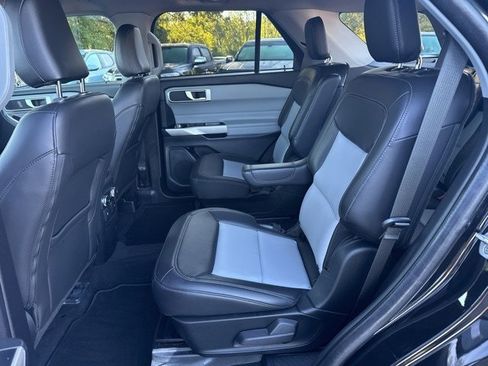 Used 2022 Ford Explorer XLT w/ Equipment Group 202A image 23