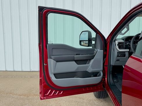 New 2026 Ford F250 XLT w/ FX4 Off-Road Package AWD/4WD image 14
