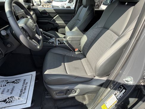 Used 2025 Toyota 4Runner TRD Sport Premium AWD/4WD image 22