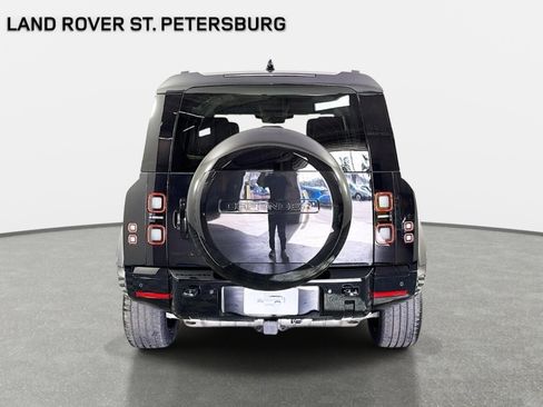 Used 2026 Land Rover Defender 110 X-Dynamic SE AWD/4WD image 6
