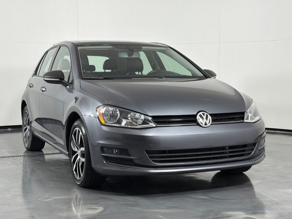 Used 2016 Volkswagen Golf SE FWD image 3