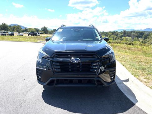 Used 2024 Subaru Ascent Onyx Edition AWD/4WD image 2