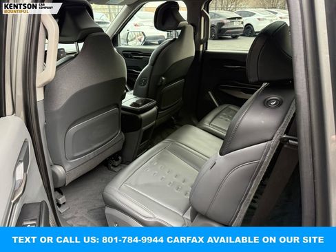 Used 2024 Kia EV9 Wind image 34