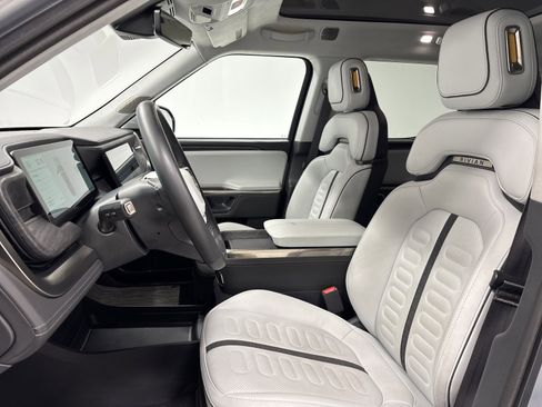 Used 2023 Rivian R1T Adventure image 20