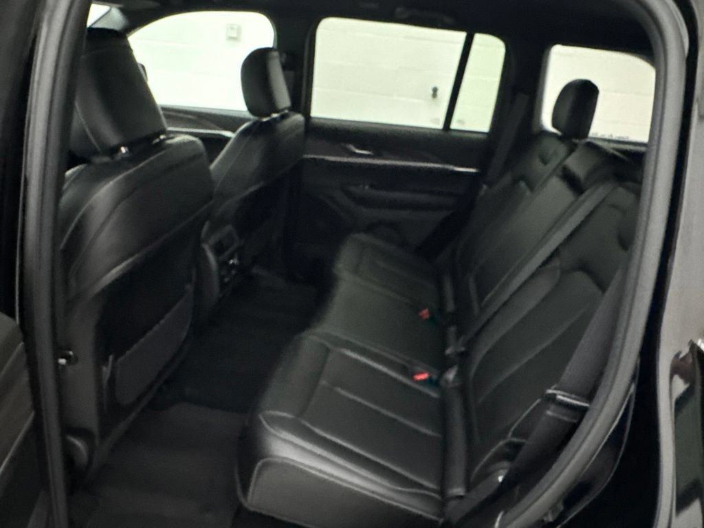 Used 2024 Jeep Grand Cherokee Limited AWD/4WD image 44