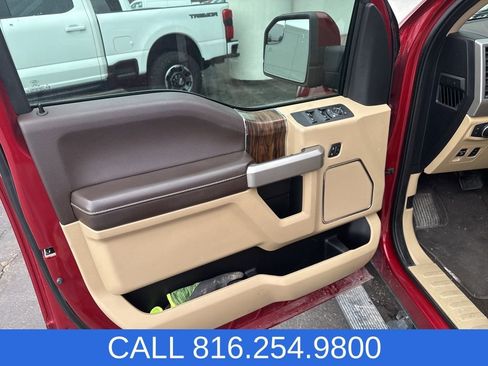 Used 2019 Ford F150 Lariat w/ Trailer Tow Package image 17