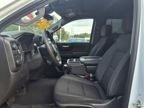 Used 2023 Chevrolet Silverado 1500 Custom Trail Boss w/ LPO, Dark Essentials Package image 17