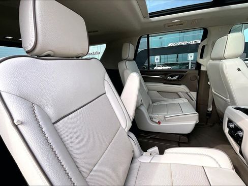 Used 2022 GMC Yukon Denali AWD/4WD image 17