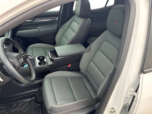 Used 2026 GMC Terrain AT4 w/ Convenience Package III AWD/4WD image 20
