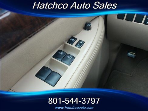 Used 2011 Nissan Armada SL image 26