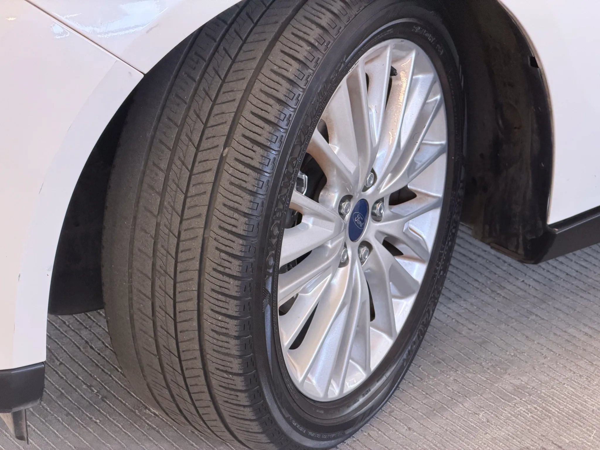 Used 2018 Ford Focus Titanium FWD image 14