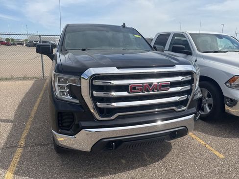 Used 2019 GMC Sierra 1500 SLE w/ SLE Value Package AWD/4WD image 4