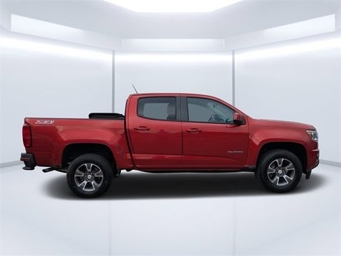 Used 2016 Chevrolet Colorado Z71 image 2