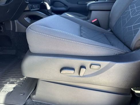 New 2026 Nissan Frontier SV w/ Tow Package image 28