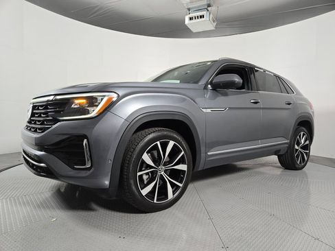 Used 2025 Volkswagen Atlas Cross Sport SEL Premium R-Line AWD/4WD image 2
