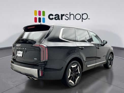 Used 2024 Kia Telluride EX w/ EX Captain's Chair Package AWD/4WD image 5
