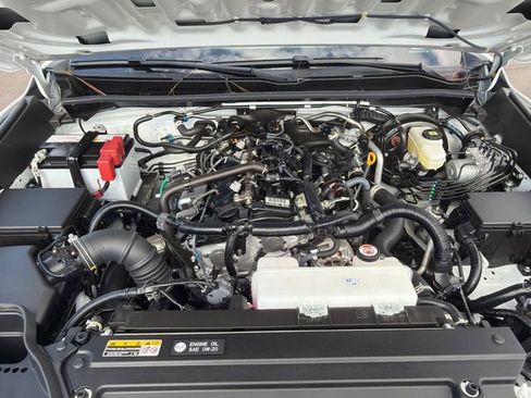 Used 2025 Toyota 4Runner SR5 image 12