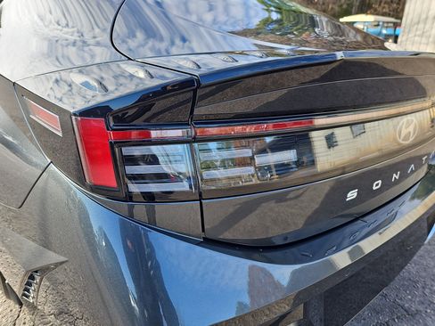 Used 2025 Hyundai Sonata Limited image 36