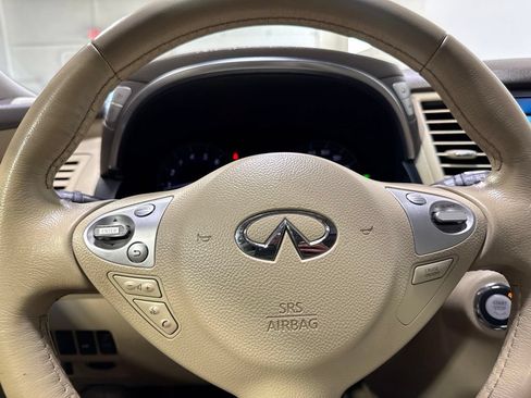 Used 2012 INFINITI FX35 AWD w/ Premium Pkg image 13