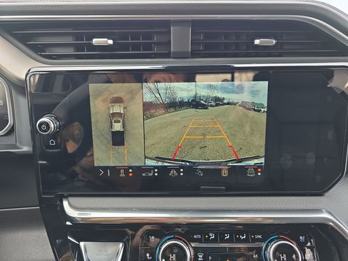 New 2026 GMC Sierra 2500 Denali w/ Denali Reserve Package AWD/4WD image 25