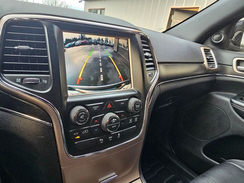 Used 2015 Jeep Grand Cherokee Limited image 28