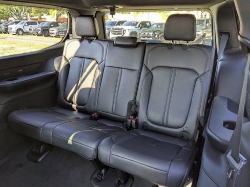 New 2026 Jeep Grand Wagoneer Limited AWD/4WD image 15