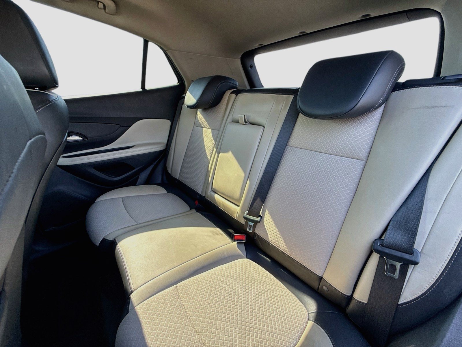 Used 2020 Buick Encore Preferred w/ Safety Package FWD image 24