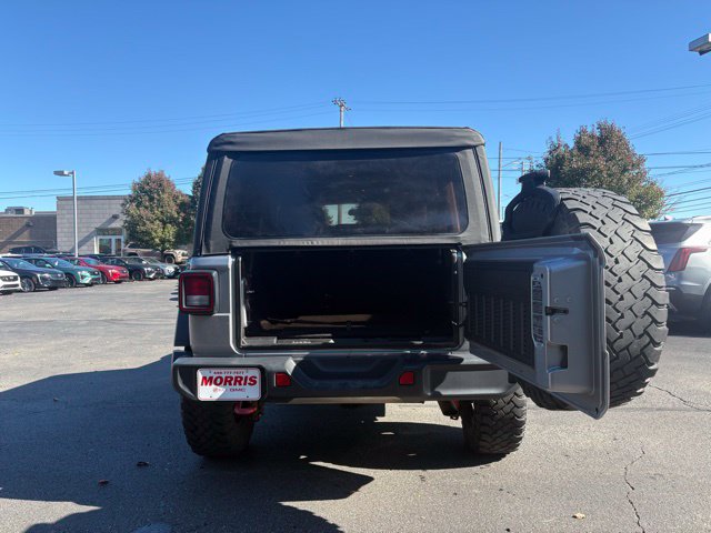 Used 2019 Jeep Wrangler Unlimited Rubicon w/ Cold Weather Group AWD/4WD image 6