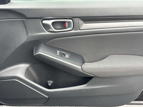 Used 2025 Honda Civic Sport image 18