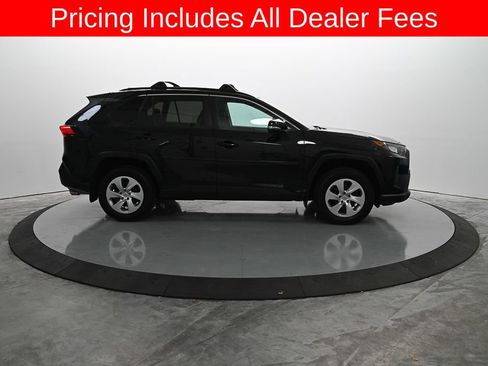 Used 2021 Toyota RAV4 LE w/ Carpet Mat Package (TMS) AWD/4WD image 5