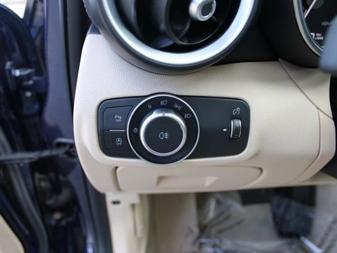 Used 2017 Alfa Romeo Giulia Ti w/ TI Lusso Light Wood Package image 15