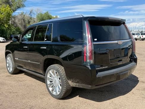 Used 2015 Cadillac Escalade Platinum AWD/4WD image 3